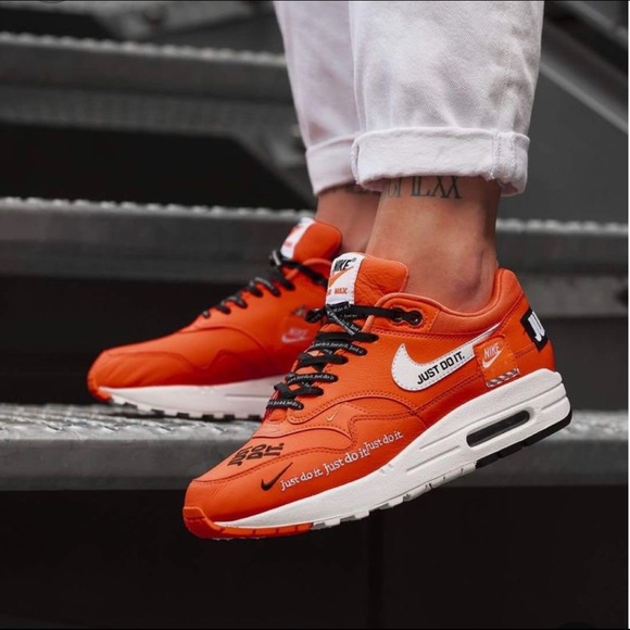 air max 1 just do it pack orange
